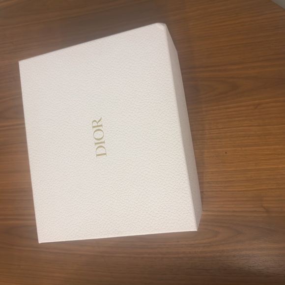 Dior visor with box and dustbag cleaning cloth - Picture 11 of 11